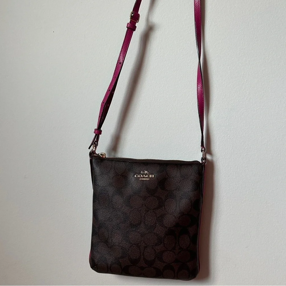 Coach crossbody - Picture 9 of 11